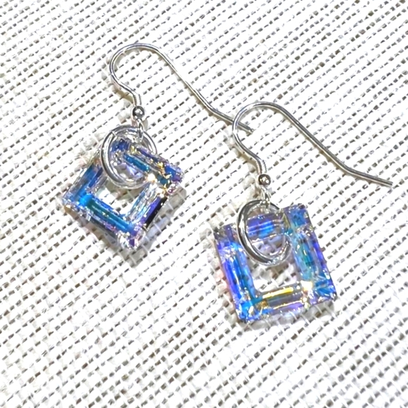 Swarovski Crystal square Aurora Borealis earrings - Picture 1 of 3